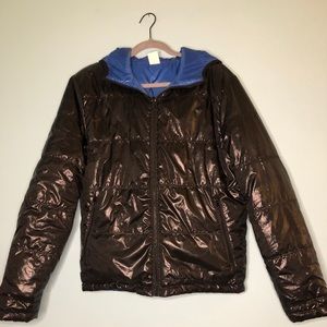 Black and blue reversible puffer jacket